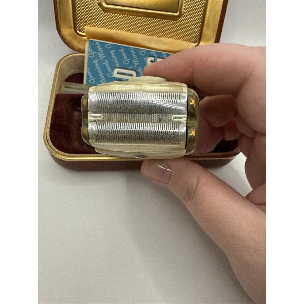 Vintage 1950s  Schick Super Electric Shaver With Case NO CORD!